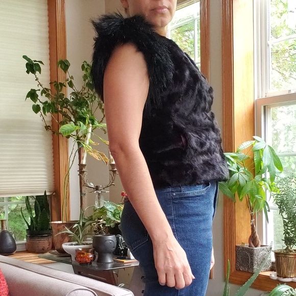 Skaist Taylor for Target Fur Cropped Vest - Picture 2 of 6